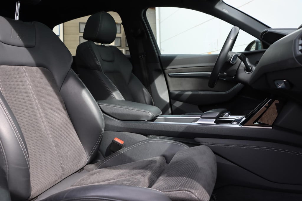 Audi E-tron sportback 50 quattro s edition 71 kwh