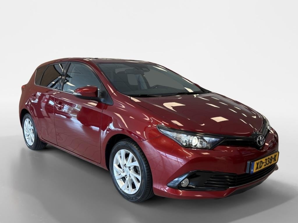 Toyota Auris 1.2t energy plus | trekhaak |