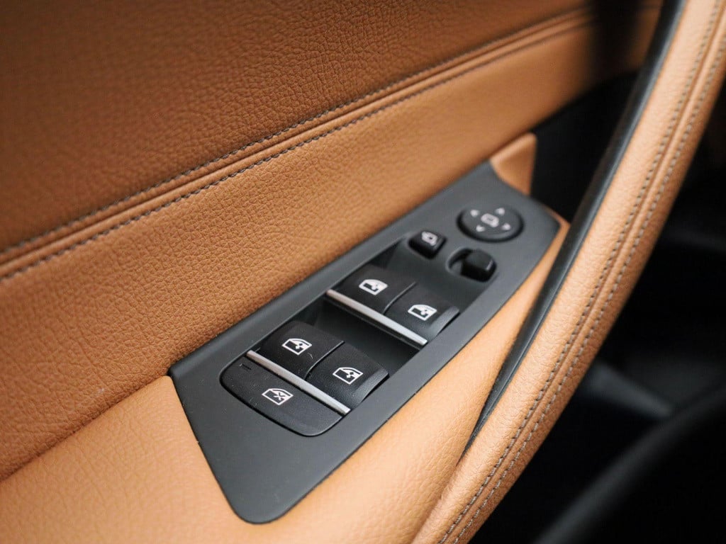 BMW 5 Serie touring 530e executive | automaat | leder | navigatie | stoel v