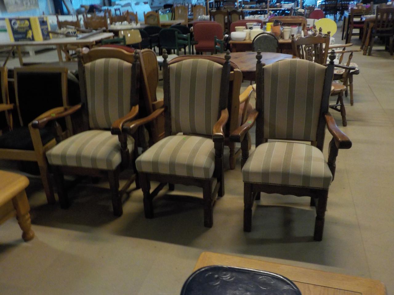 3 fauteuils per stuk 20 euro 3 voor 50 euro in goede staat