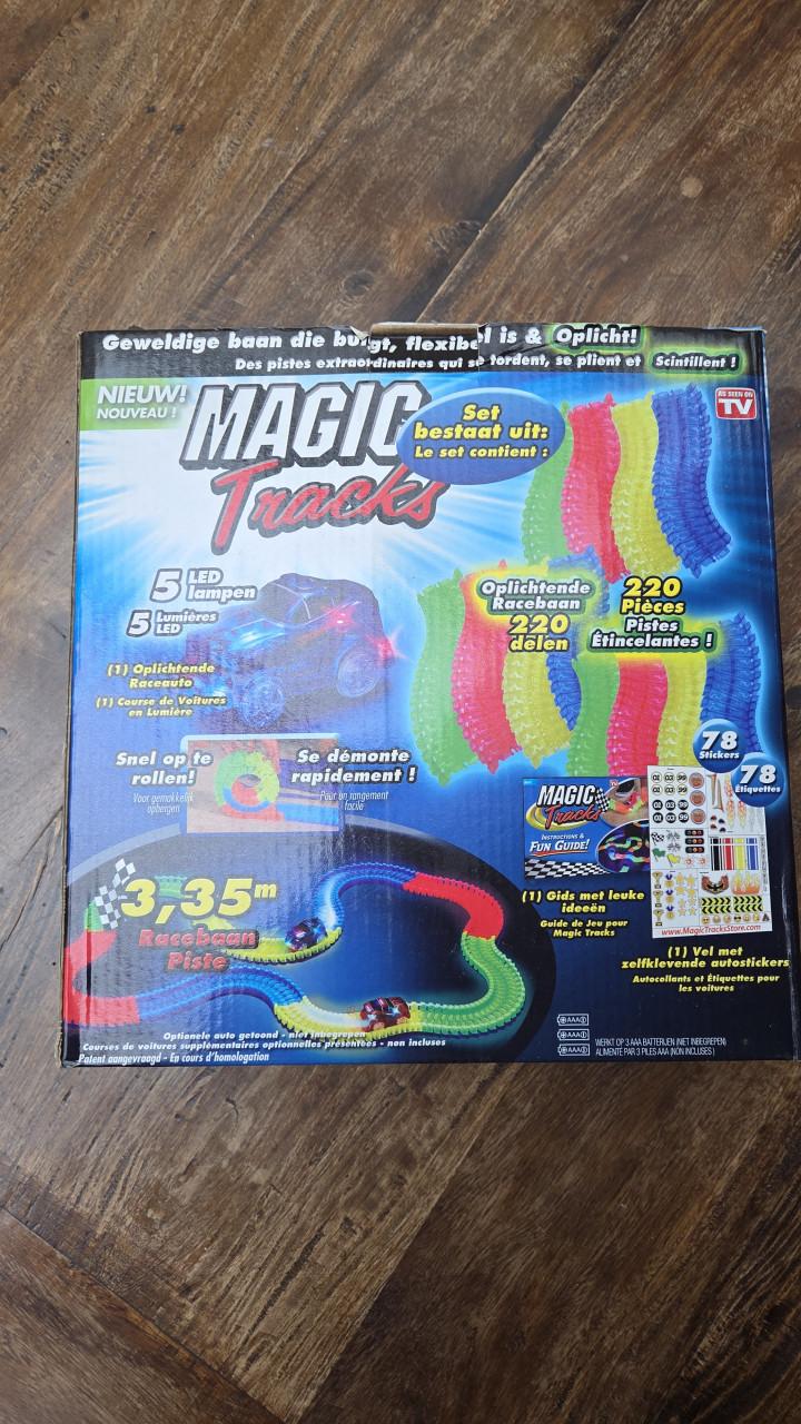 Magic Tracks Racebaan - Gratis maar auto doet het niet!