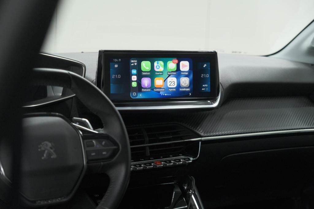 Peugeot 208 puretech 100 eat8 allure | adaptieve cruise control |  camera |