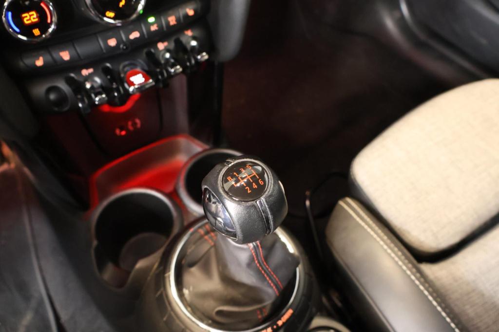 Mini Cooper 1.5 chili serious business nl auto, jcw in en exterieur, stoelv