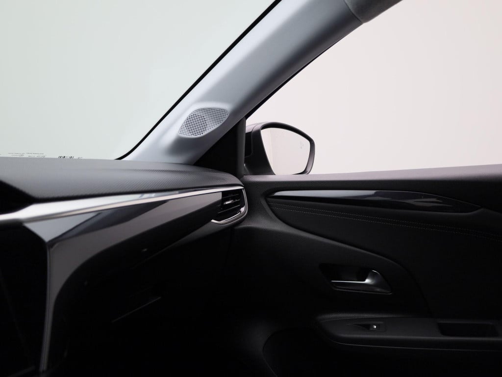 Opel Corsa 1.2 elegance | automaat | navigatie | apple carplay / android au