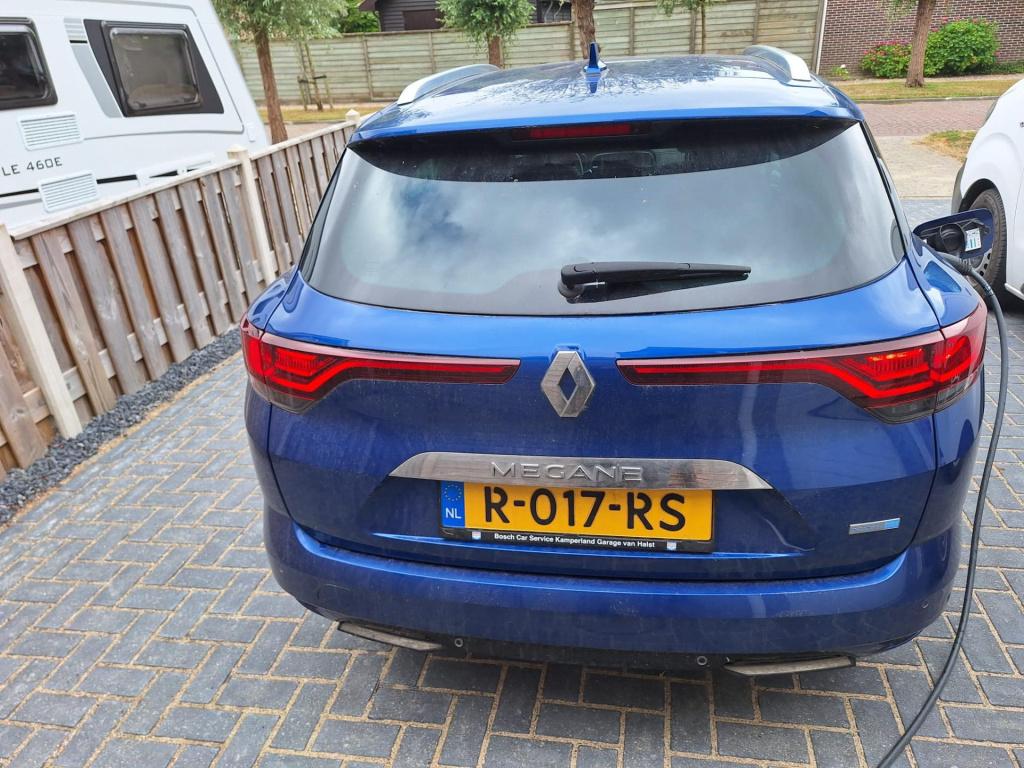 Renault Megane E-tech estate 1.6 plug-in hybrid 160 r.s. line