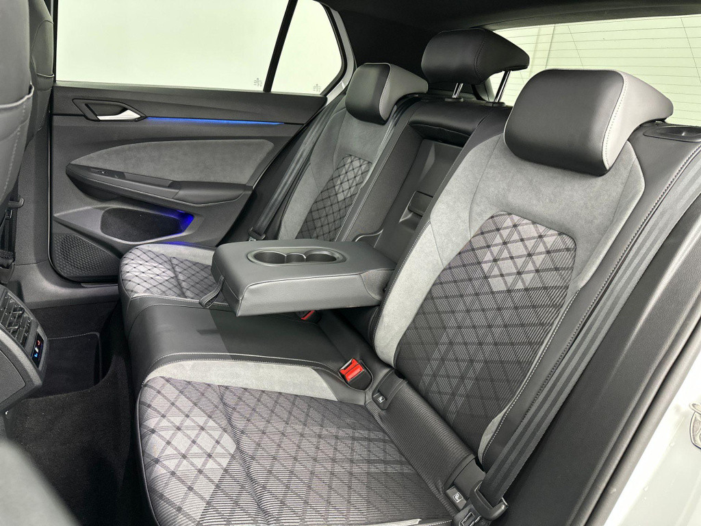 Volkswagen Golf 1.5 etsi r-line pano acc iq camera sfeer