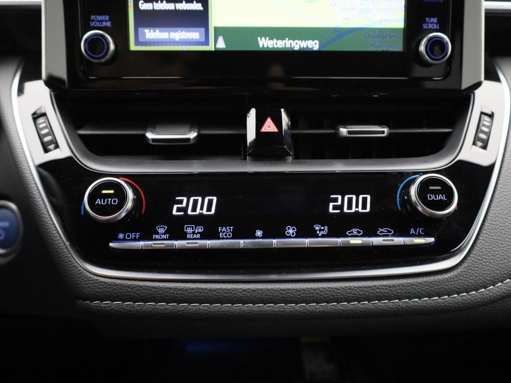 Toyota Corolla 1.8 hybrid business plus | automaat | stoel verwarming | par