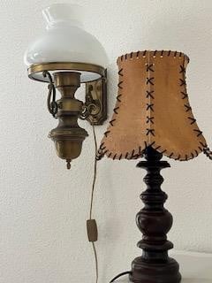 TWEE VINTAGE SCHEMERLAMPEN GEZELLIG BRANDEND
