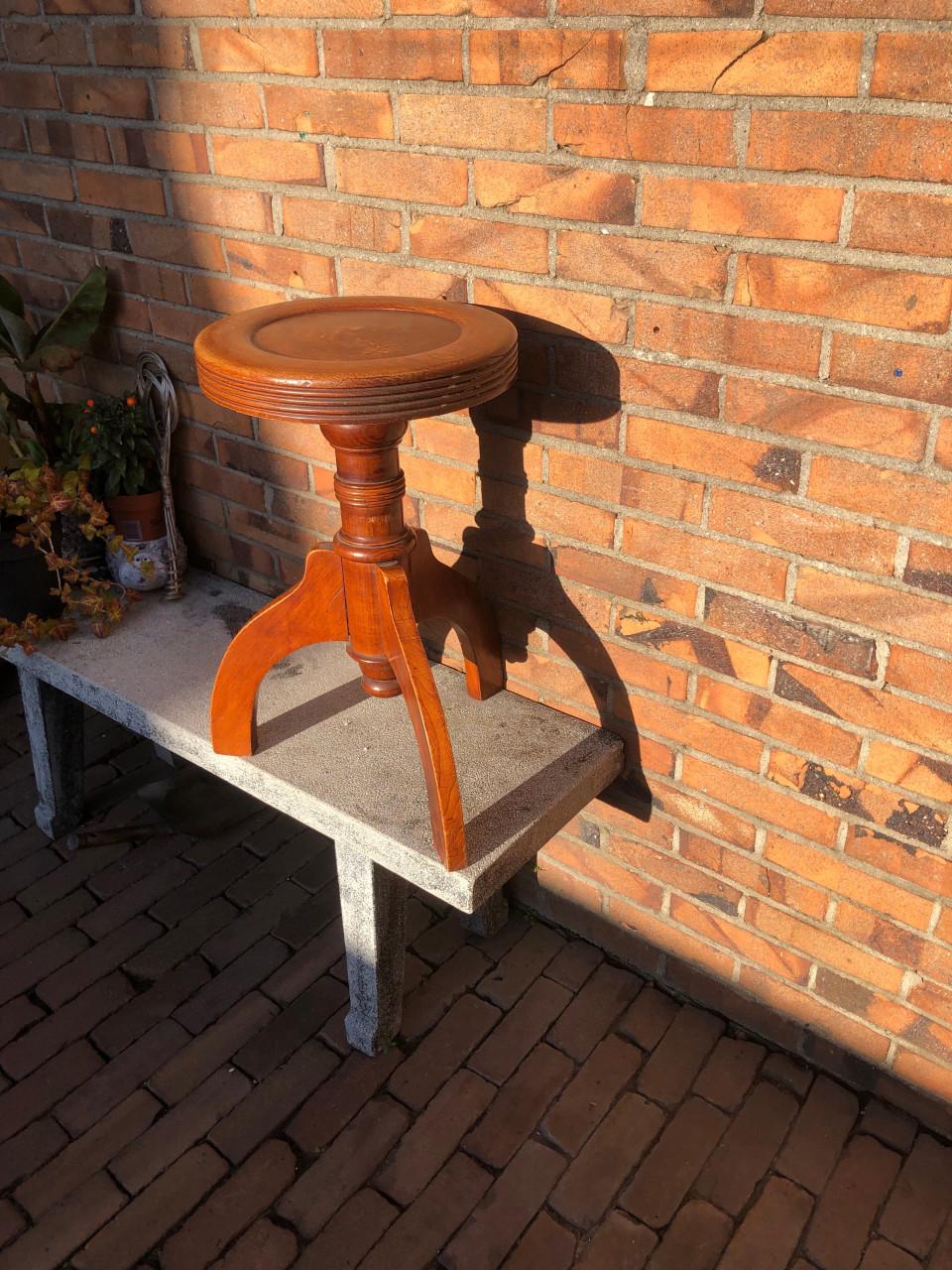 Vintage Houten Krukje / Bijzettafeltje