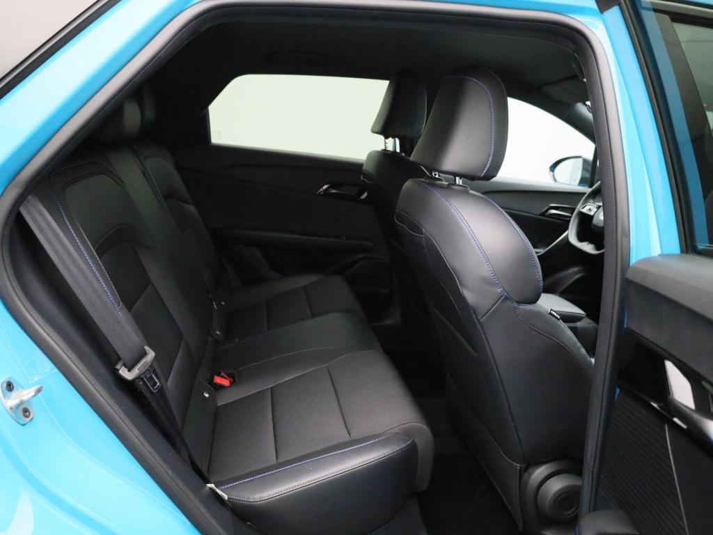 MG Mg4 64 kwh luxury all-season banden / navigatiesysteem / carplay / remot