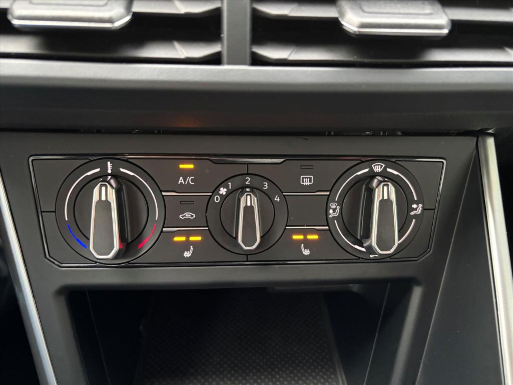 Volkswagen Polo 1.0 tsi 95pk dsg-7 life| adapt.cruise|led|dode hoek| stoelv