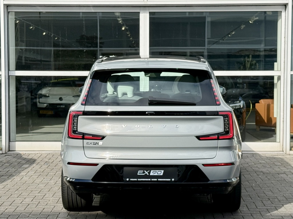 Volvo Ex90 twin perf.ormance awd ultra bowers wilkins