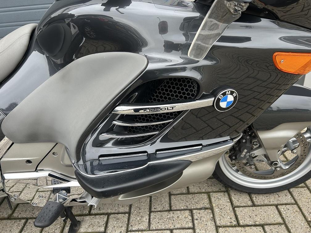 Als nieuw zijnde BMW K1200LT uit 2005 met slecht 23164km!! €5750,-