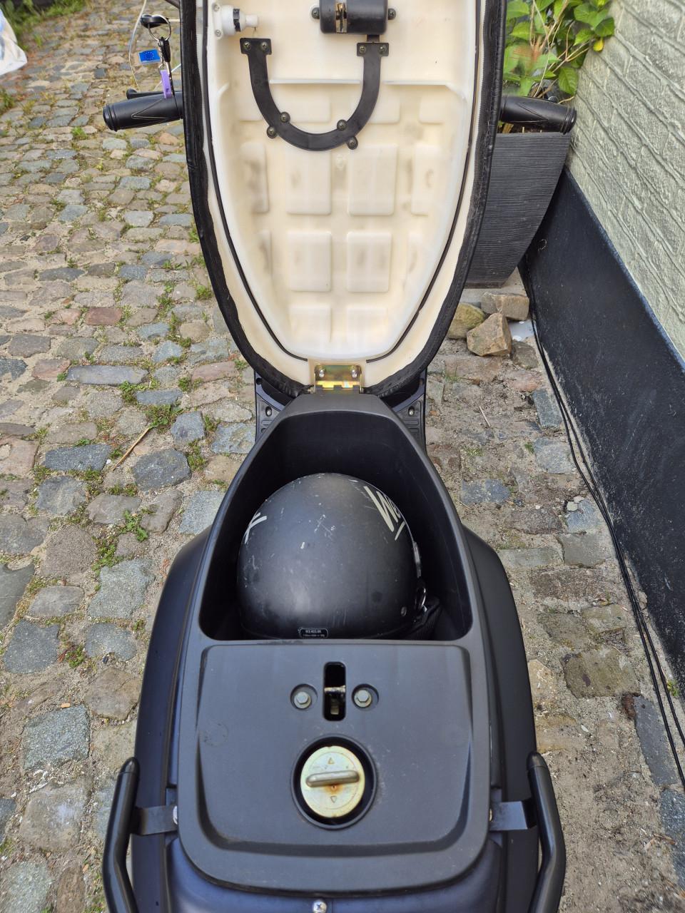 Scooter BTC Riva