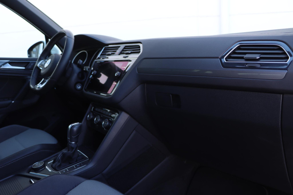 Volkswagen Tiguan 2.0 tsi 4motion highline business r dsg7