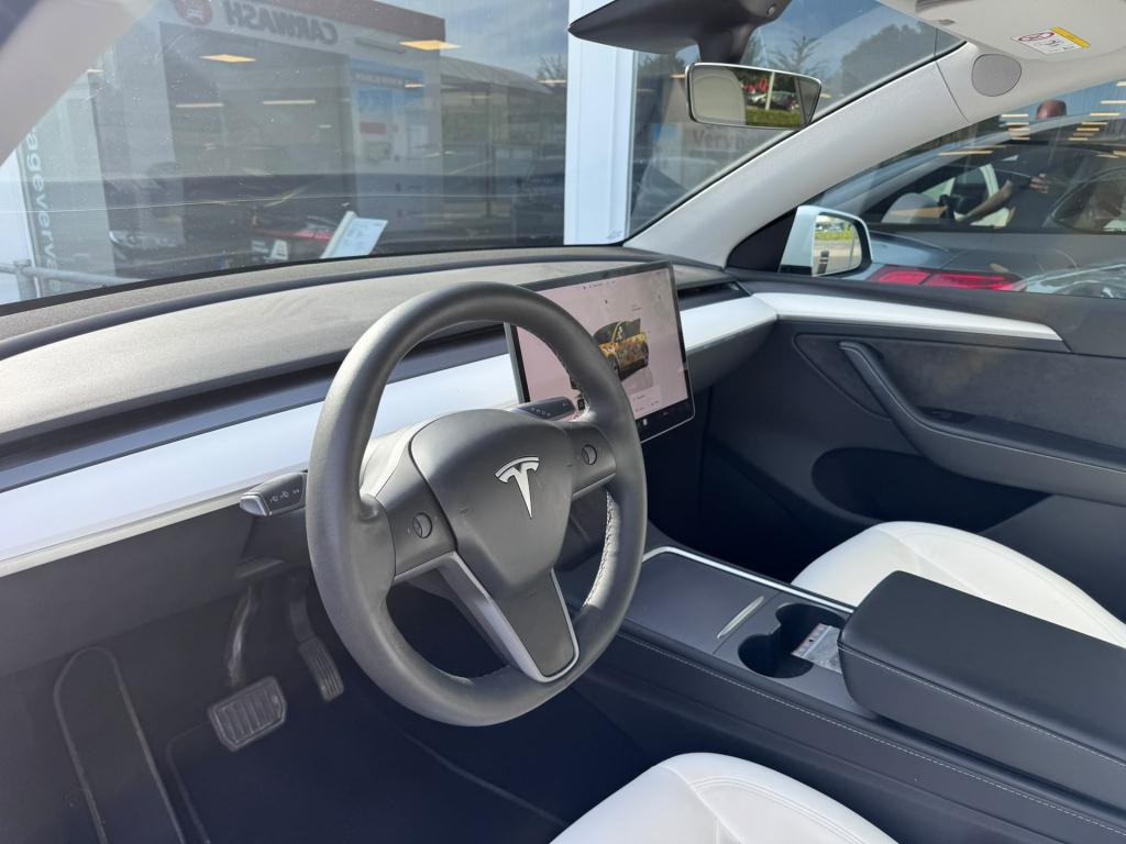 Tesla Model Y rwd 58 kwh