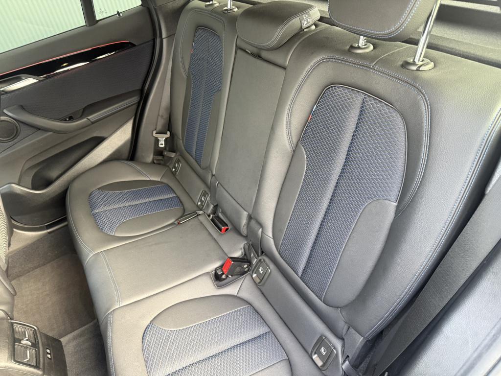 BMW X1 sdrive18i automaat high executive m-sportpakket