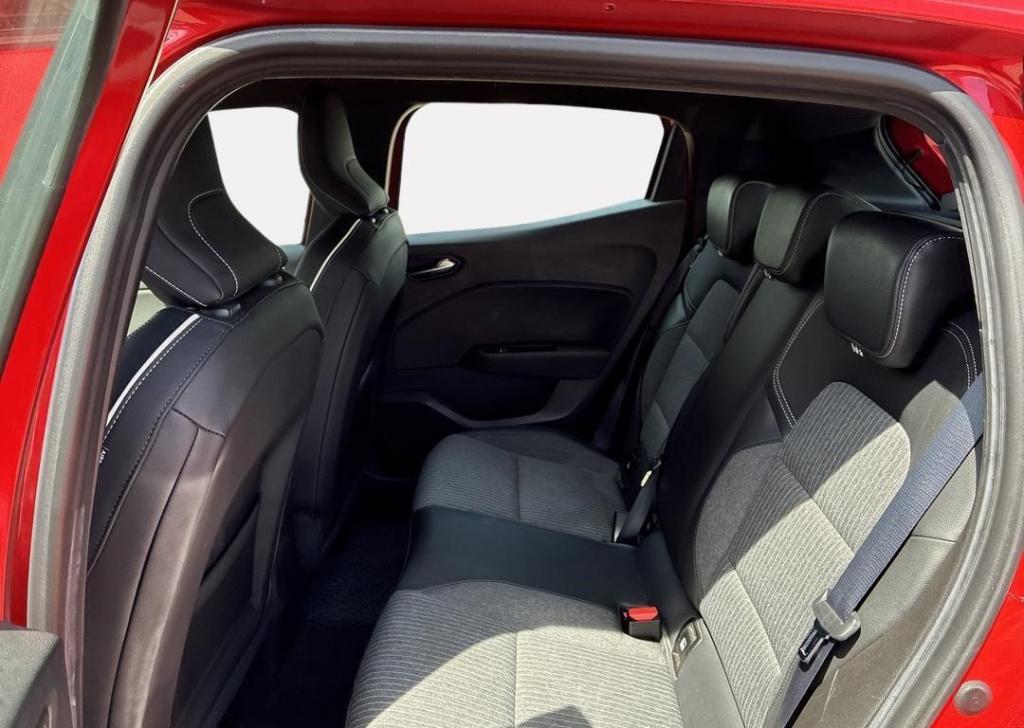 Renault Clio 1.0 tce 90 intens - automaat / trekhaak / camera