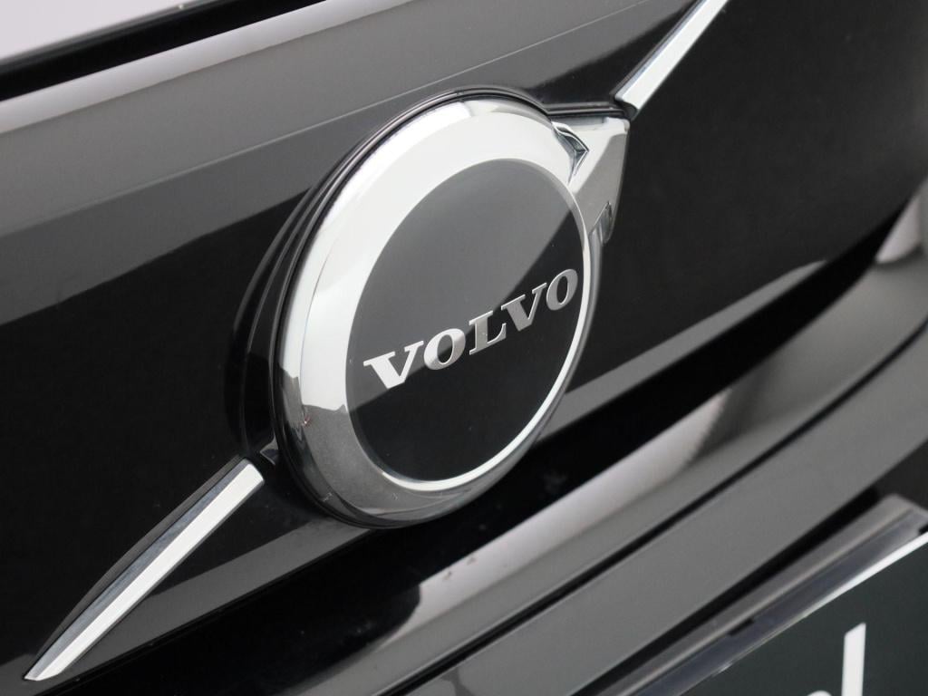 Volvo XC40 recharge core 70 kwh | automaat | apple carplay / android auto |