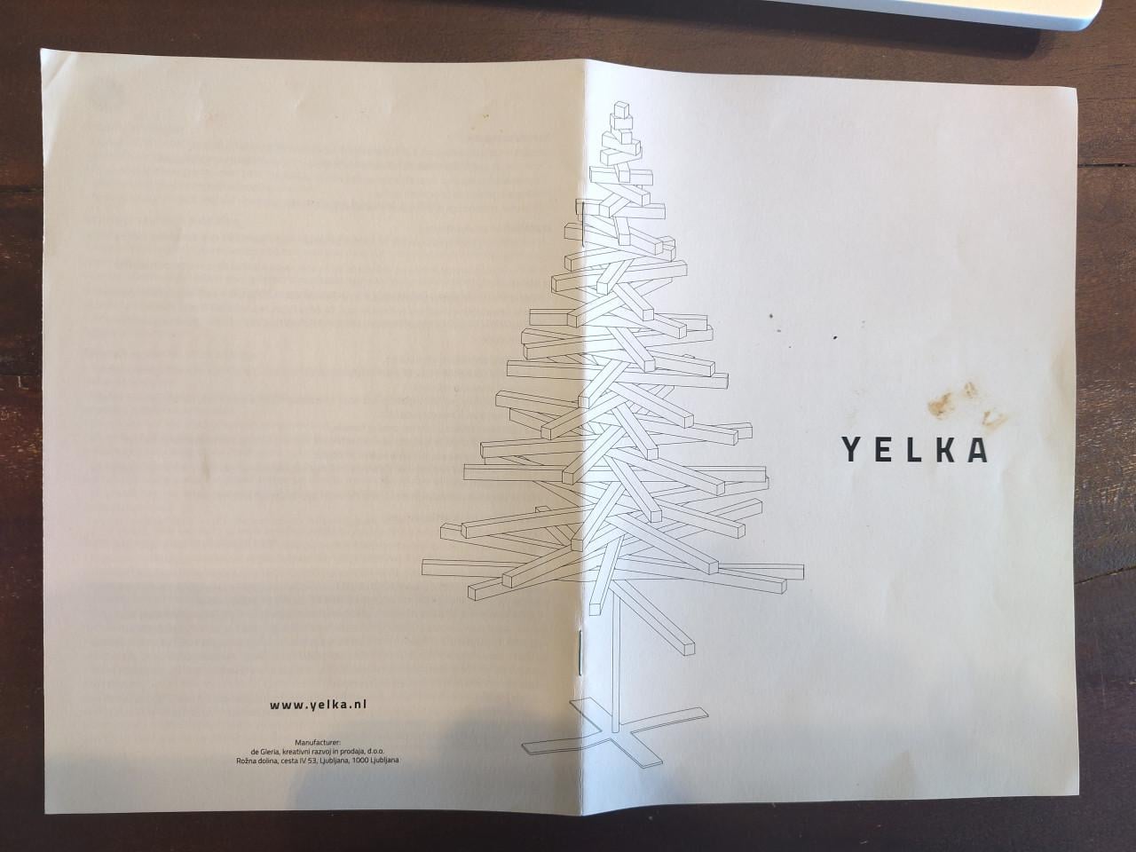 Houten Kerstboom "Yelka"  150cm ( online niet meer verkrijgbaar)