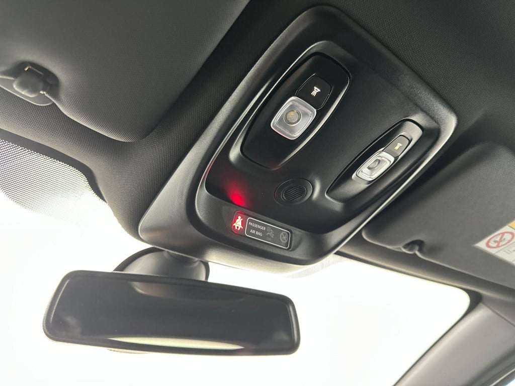 Renault Captur 0.9 tce version s | navigatie | parkeersensoren voor/achter 