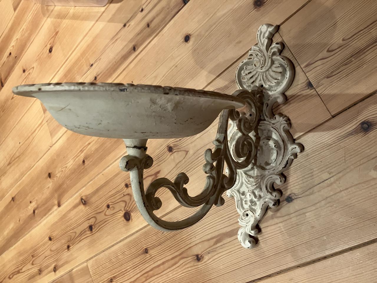 Baroque gietijzeren kandelaar