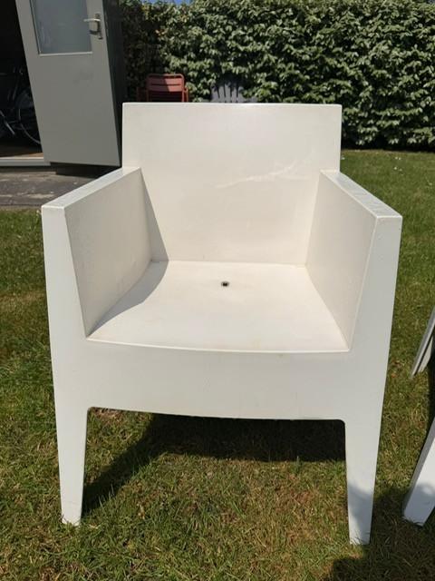 6 witte Toy Driade tuinstoelen