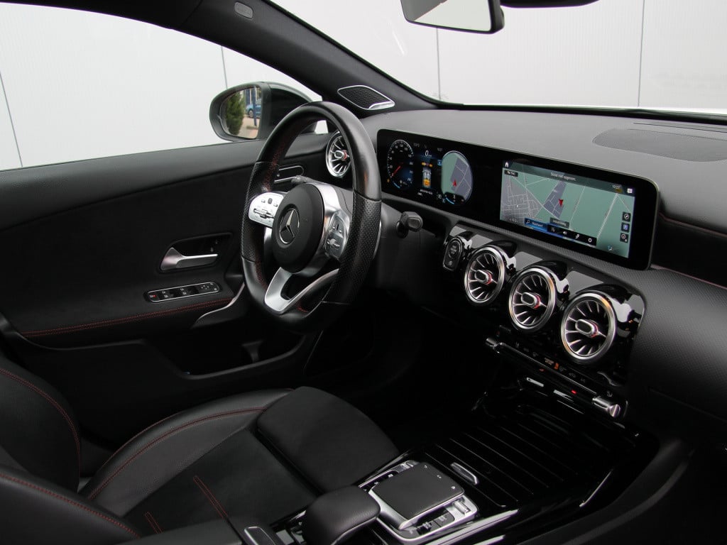 Mercedes-Benz A-Klasse a35 amg 306pk 4matic | pano | burmester