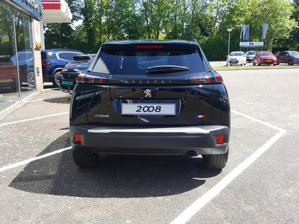 Peugeot 2008 1.2 puretech 100pk allure pack navigatie | apple carplay & and