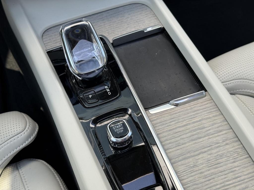 Volvo XC60 t6 398pk recharge inscription| panodak| 360camera| trekhaak| h&k