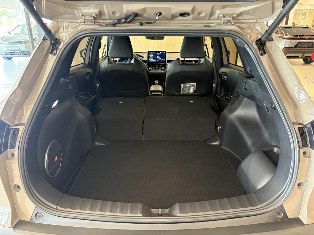 Toyota Corolla Cross hybrid 180 executive | demo | leder |