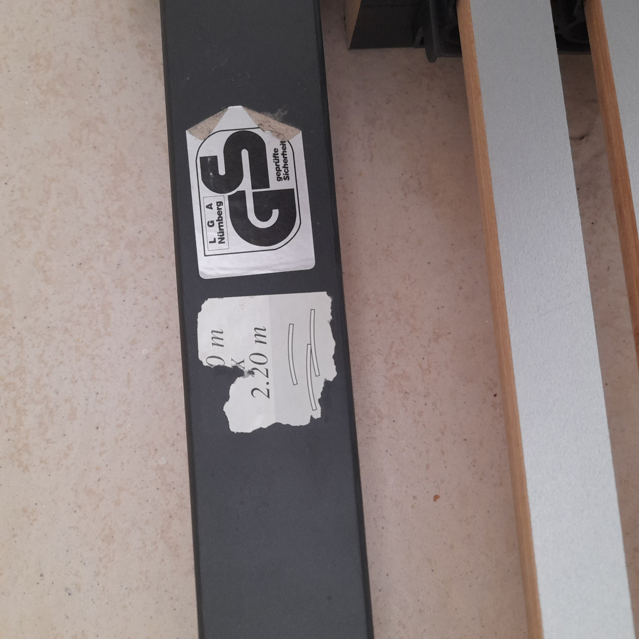 Stevige lattenbodem 90 x 220 (in goede staat )