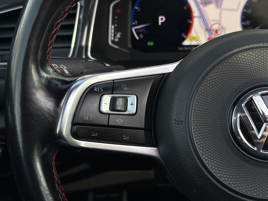 Volkswagen T-roc 1.5 tsi sport business r-line | btw | vitrual | pano | tre