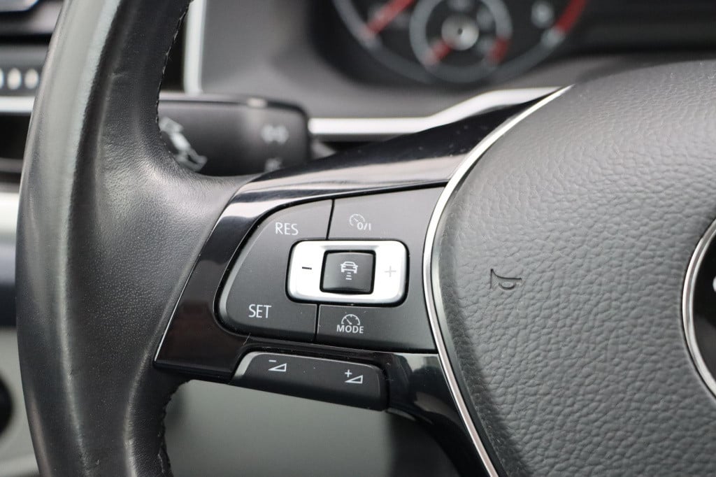 Volkswagen Polo 1.0 tsi highline