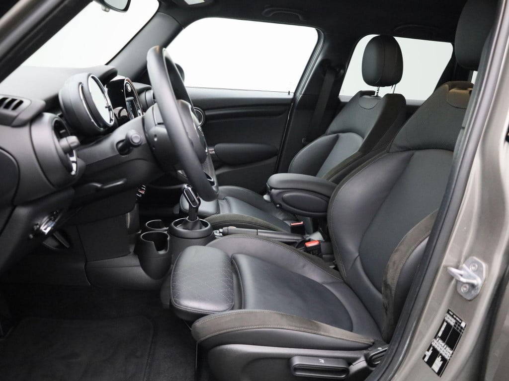 Mini Cooper mini 1.5 pepper | automaat | lage km stand | apple carplay / an