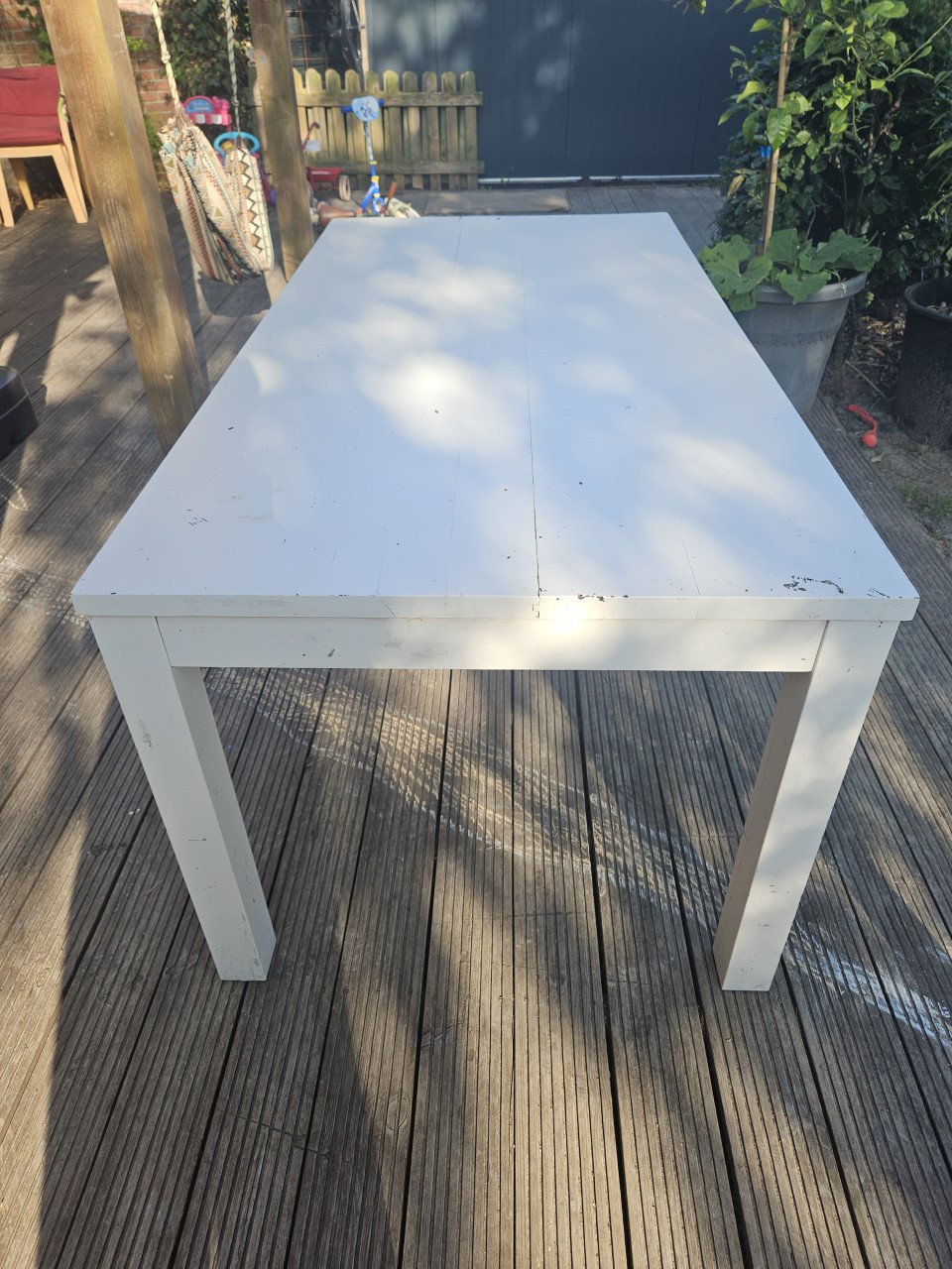 Stevige rechthoekige tafel