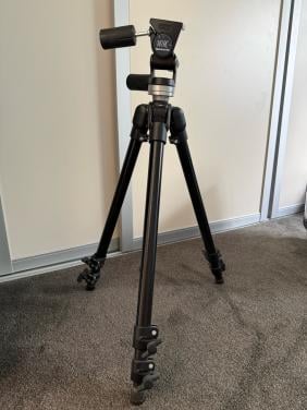 Manfrotto 144B statief met 141RC balhoofd
