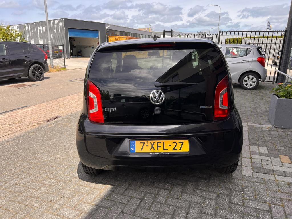 Volkswagen UP! 1.0 move up! bluemotion