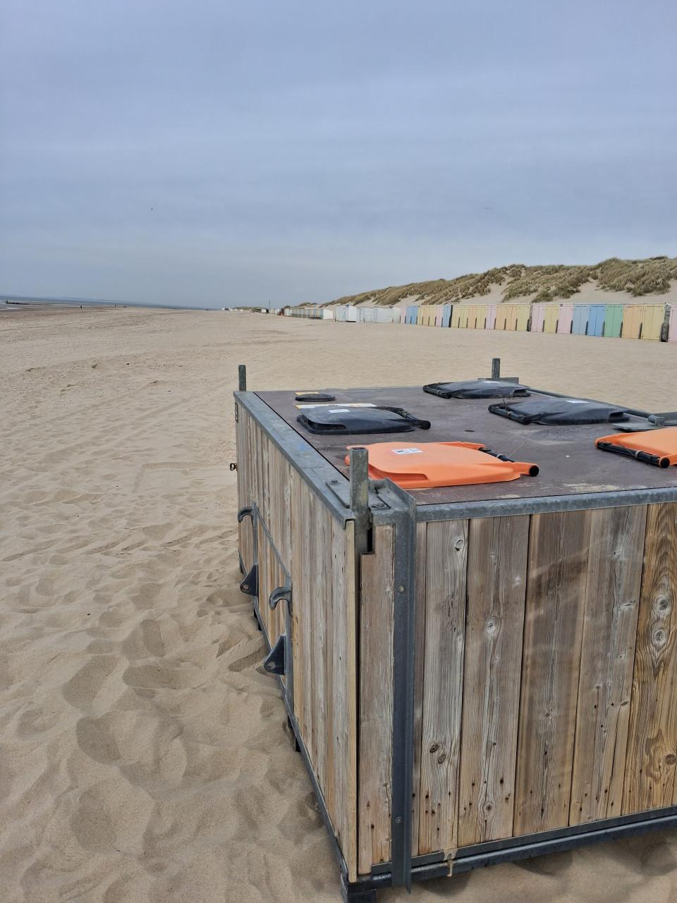 Strandcabine te huur Oostkapelle 🏖☀️