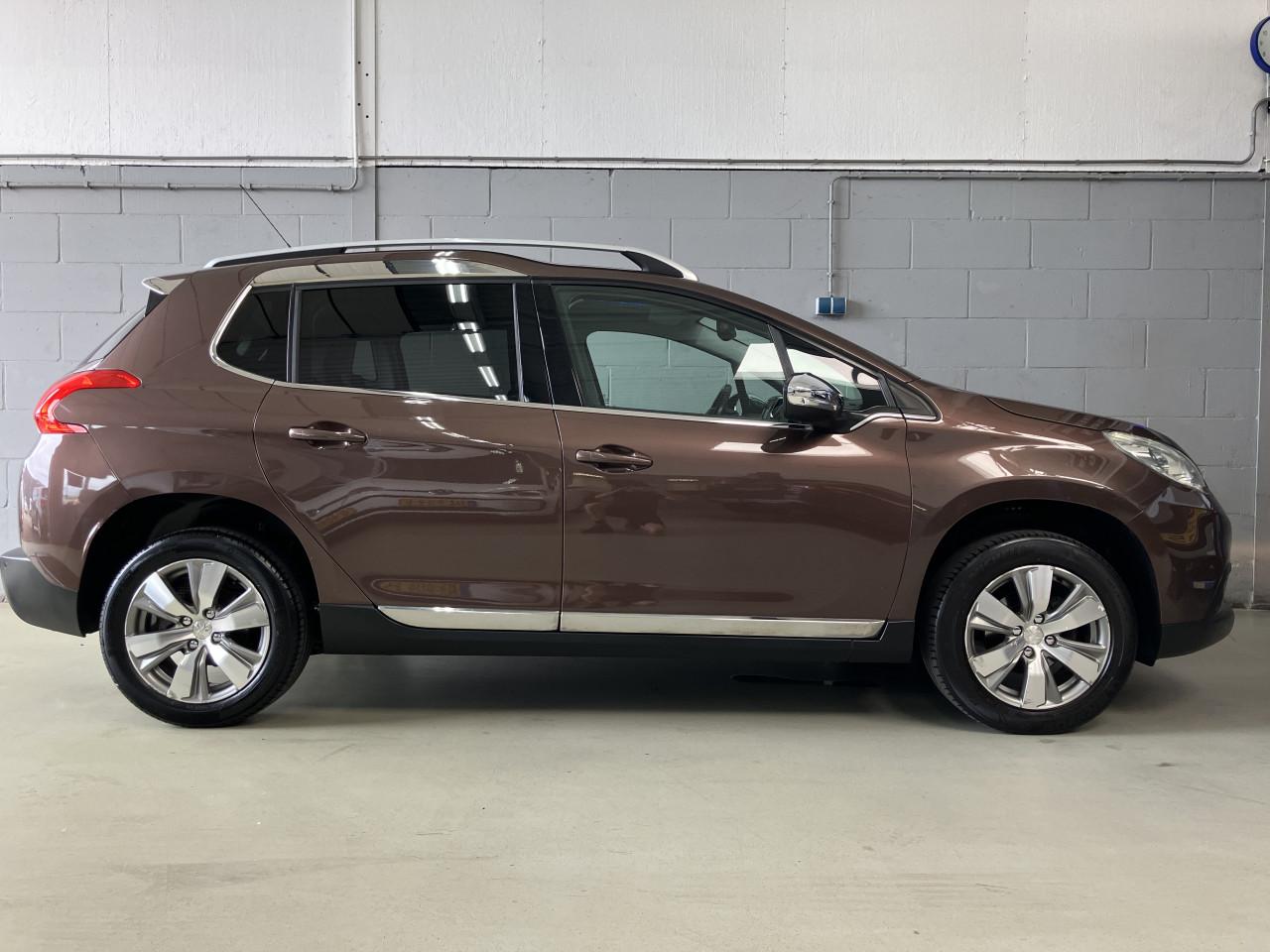 Peugeot 2008 Allure premium plus pack