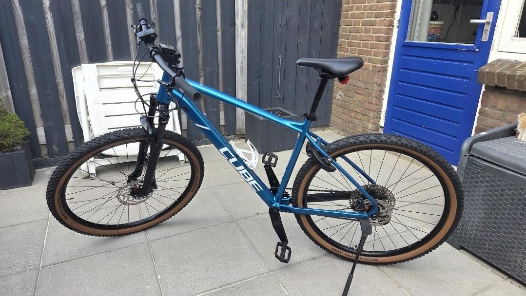 Te koop Cube Attention 29er maat Xl.