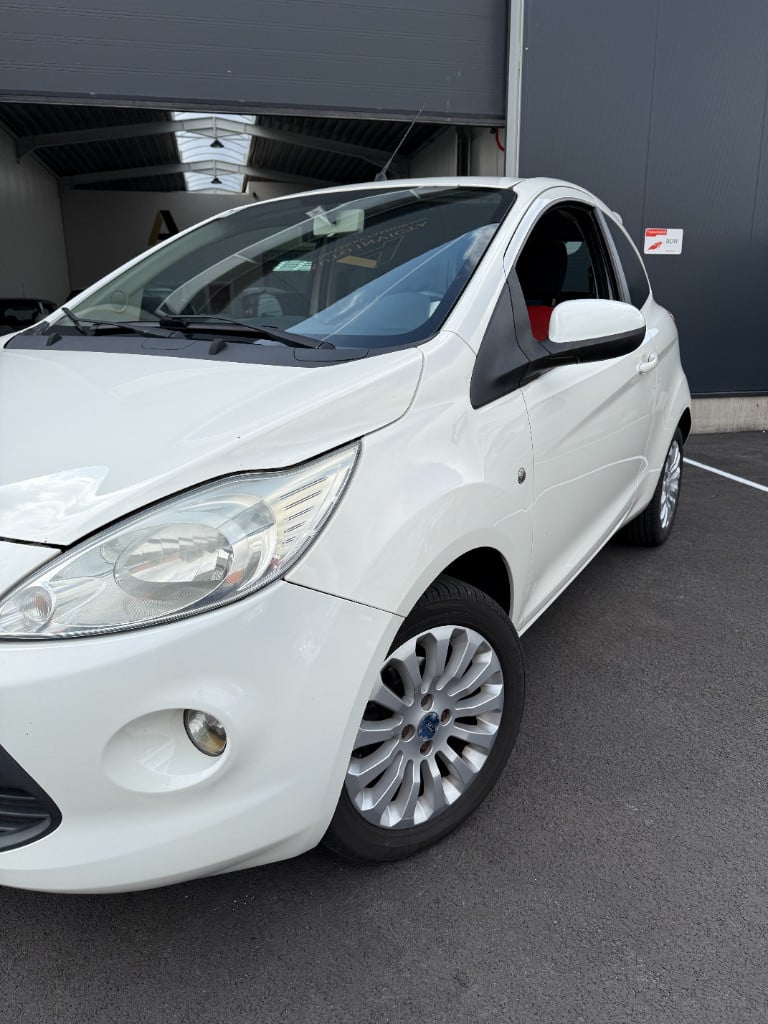 Ford KA 1.2 - titanium - airco