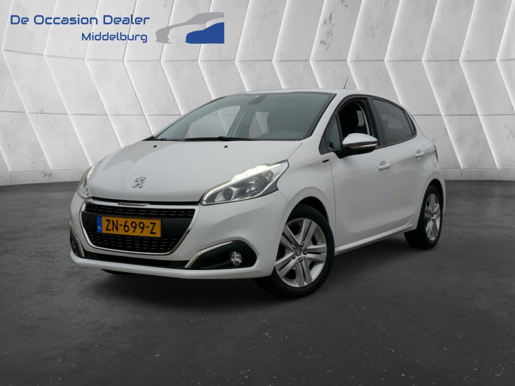Peugeot 208 1.2 puretech signature rijklaar incl garantie