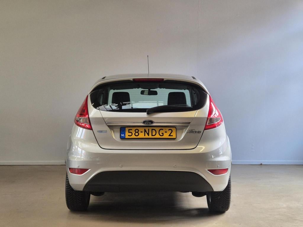 Ford Fiesta 1.4 titanium / automaat / origineel nl