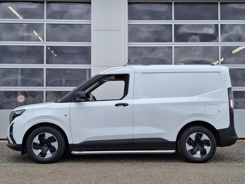 Ford E-transit cour. trend 44 kwh | ombouw! | trekhaak | 325km wltp | omvor