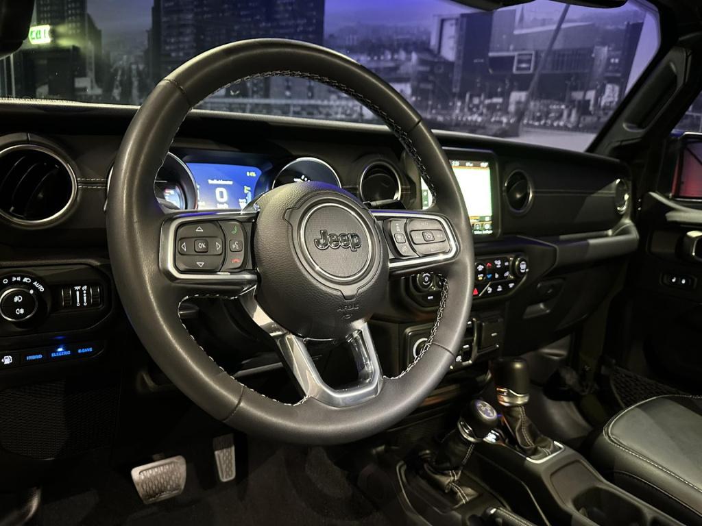 Jeep Wrangler unlimited 4xe 380 sahara *acc*camera*leer*sarge green clear c