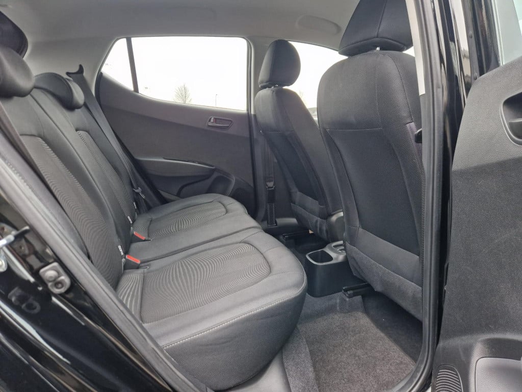 Hyundai I 10 1.0i comfort | carplay | bluetooth | cruise control | navigati