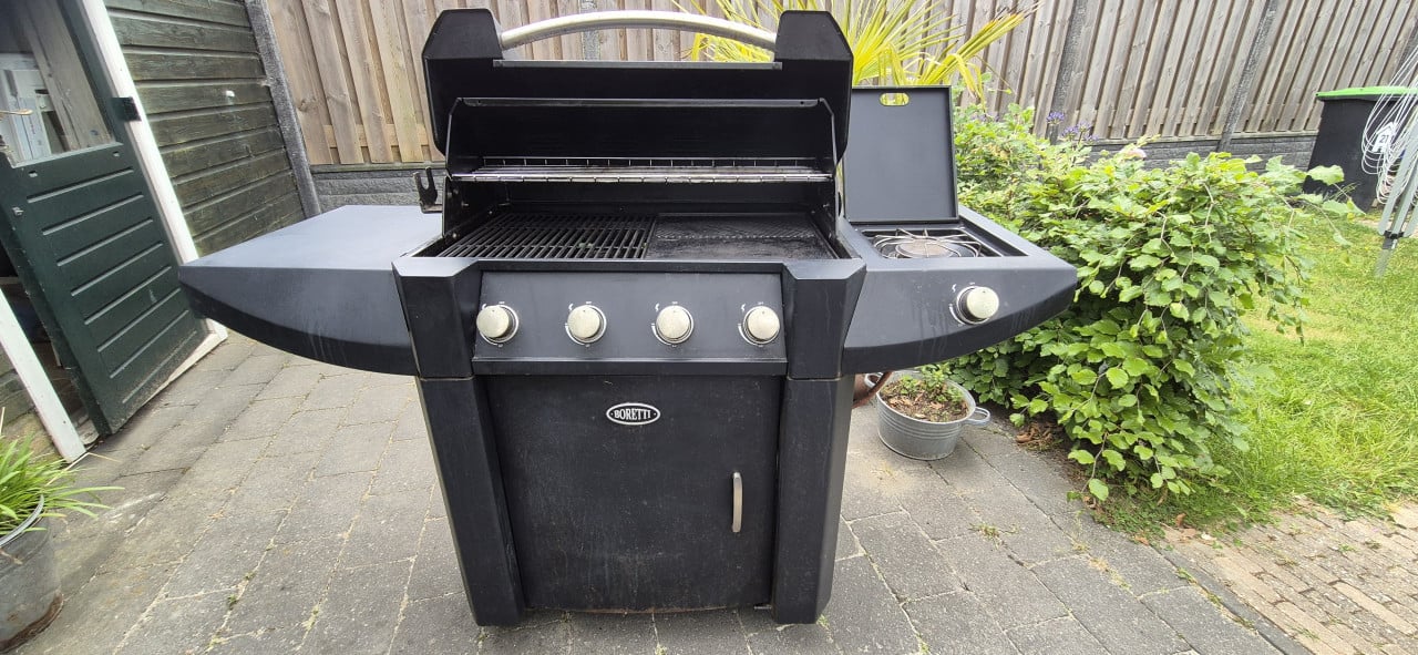 Boretti buitenkeuken