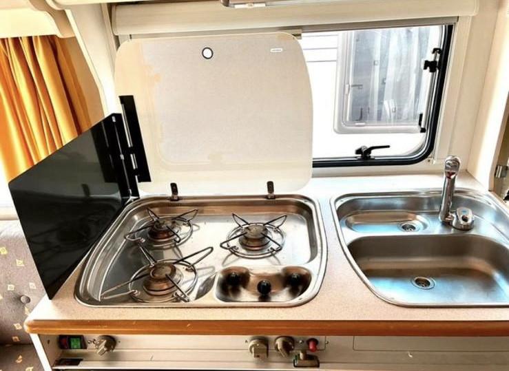 Kip Shuttle 41 TTZ (2003) | Stapelbed | Voortent | Zakluifel