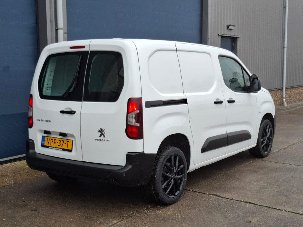 Peugeot Partner 1.5 bluehdi premium airco / cruise controle / navi / 105 pk